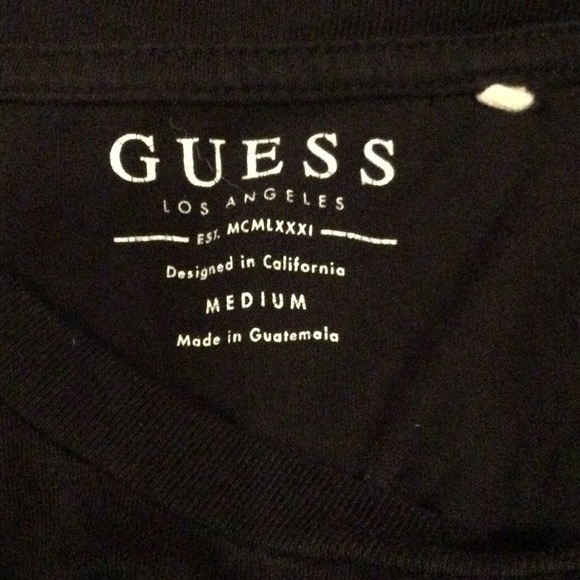 Guess T-Shirt - Picture 3 of 5